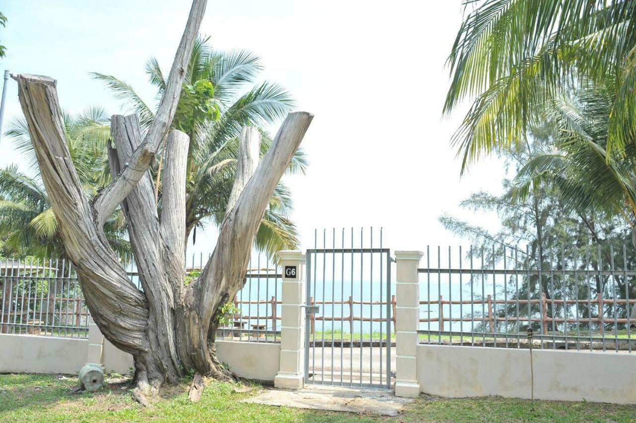 Green Town Hotel & Resort Port Dickson Exterior photo